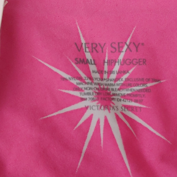 Victoria's Secret Reversible Bra & Hiphugger NWT - Picture 13 of 16